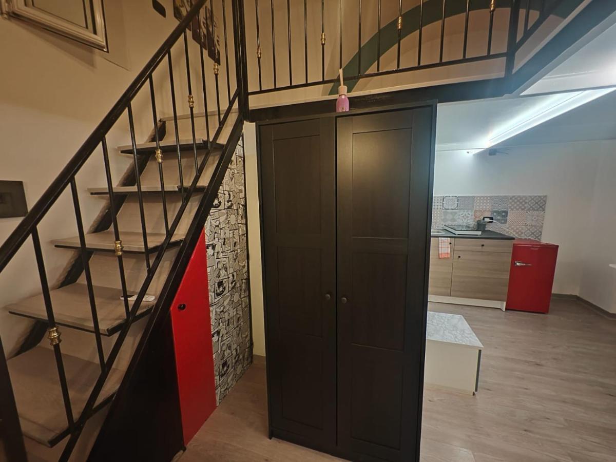 Mini Loft In Centro Apartment Бари Екстериор снимка
