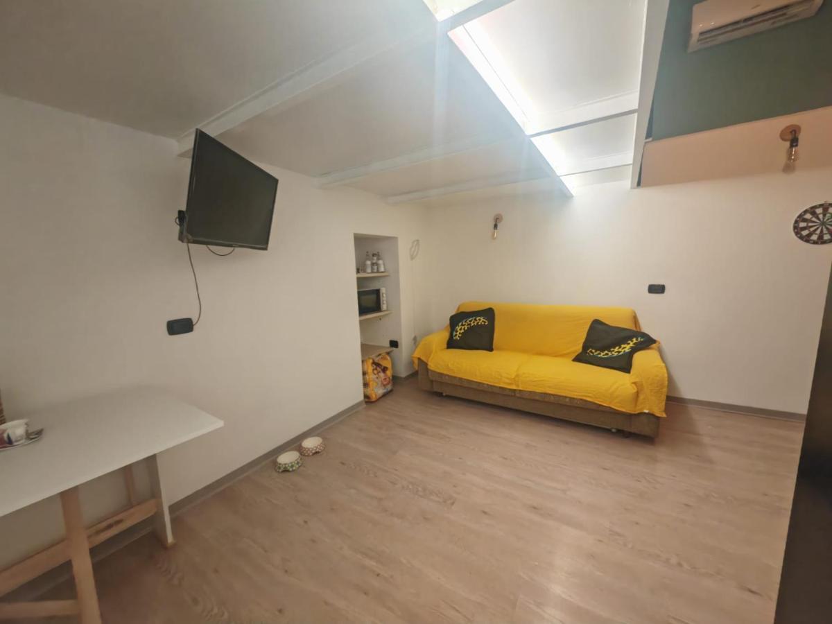 Mini Loft In Centro Apartment Бари Екстериор снимка