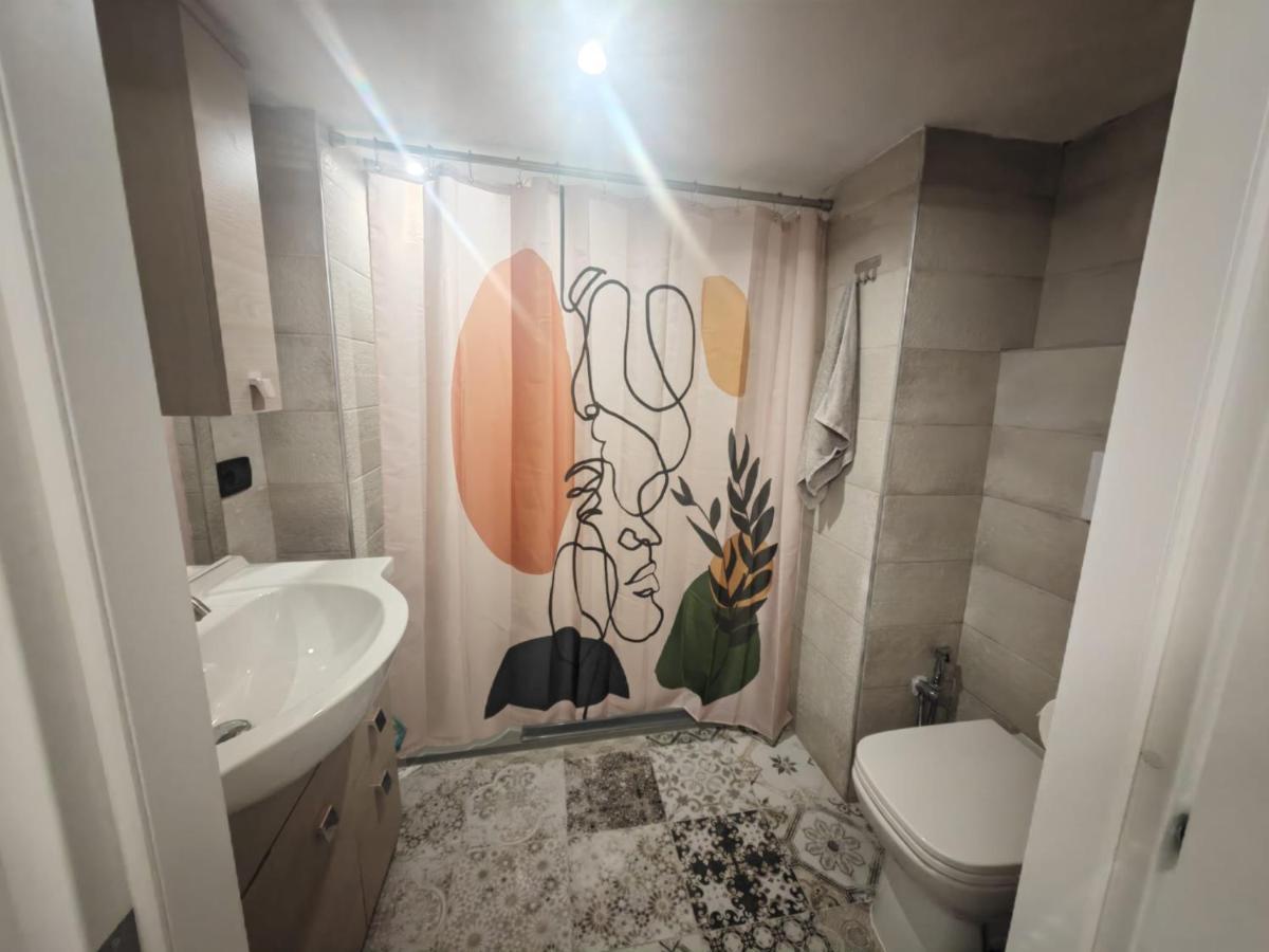 Mini Loft In Centro Apartment Бари Екстериор снимка